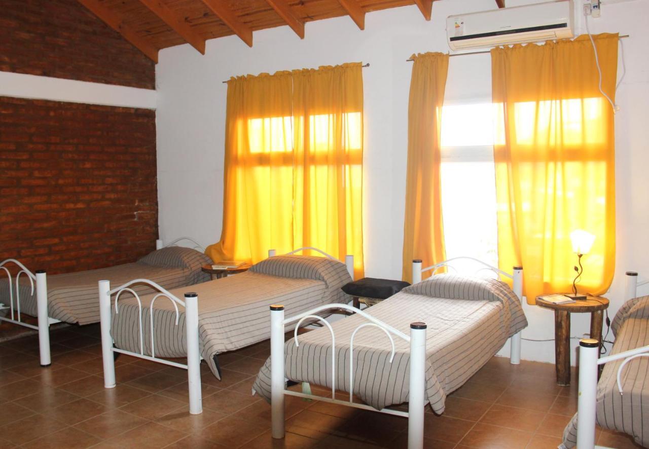 Hostel Bahia Ballenas Puerto Pirámides Esterno foto