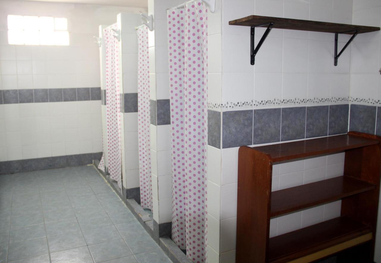 Hostel Bahia Ballenas Puerto Pirámides Esterno foto